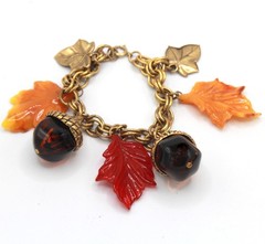 Vintage JULIANA Fall Lucite Acorn Leaf Charm Bracelet Red Brown Yellow IIJJ#9109