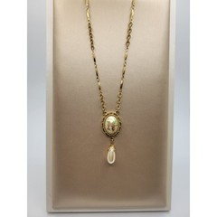 Rare Vintage 1928 Flower Cabochon Pendant Necklace Faux Pearl Barrel Clasp 18″