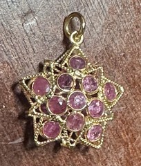Vintage 18K Yellow Gold Mughal Ruby Star Charm Pendant 750 Indian Double Sided