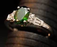 Size 9 Chrome Diopside Round & Tapered Baguette Accents Sterling Silver Ring