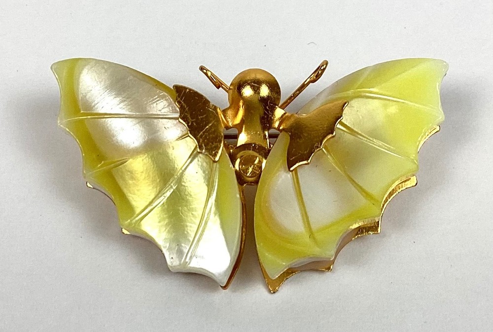 Vtg Gold Tone & Yellow Winged Butterfly Brooch, Approx. 1″ Long and 1.75″ Wide