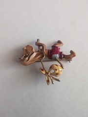 Vintage LG Lind Gal Enamel Gold Tone Dog Running Away Brooch