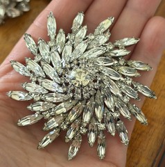 Vintage Signed Weiss Clear Rhinestone Domed Pinwheel Navette Brooch 3” – READ