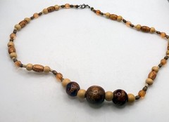 Vintage light and dark wood bleached design beaded necklace 22 inch
