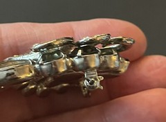 Vintage Stunning Rhinestones Pin Brooch Gray & Cleat Prong Set Stones