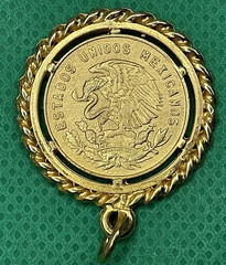 Vintage 1963 Mexico 5 Centavos Josefa Coin Pendant – Gold-Tone Rope Bezel