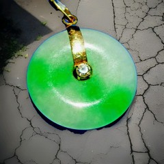 Original EARTH MINED Jadeite JADE DIAMOND Vintage Deco Disc Pendant 18K GOLD