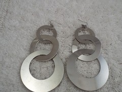 Silvertone Rings Pierced Earrings (J50)