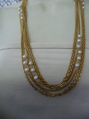 26” LONG 3 STRANDS GOLD TONE CHAINS W FAUX PEARLS NECKLACE #16/7