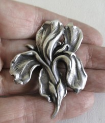 VINTAGE 3D STERLING IRIS FLOWER BROOCH, 2 INCHES, 10 GRAMS