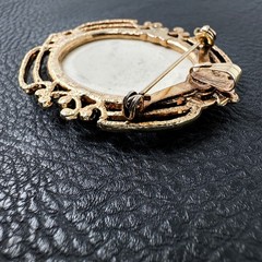 Vintage Hand Painted Porcelain Flower Brooch Pendant Gold Tone Filigree Oval