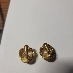 Antique Gold white faux pearl small clip on earrings