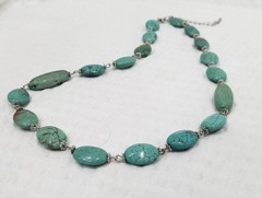 Vintage Linked Oval Turquoise Stone Bead and Silver Tone Necklace