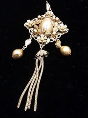 Vtg Francois Pendant Brooch Gold Tone Flowers Leaves Statement Dangle Chain