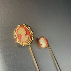 Cameo Lot Brooch & 2 Stick Pins Gold Tone Resin Faux Pearl Vintage UNBRANDED