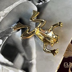 Vintage Rhinestone Frog Brooch – Gold Tone – Crystal Pave Figural – 2.5” -c1980s