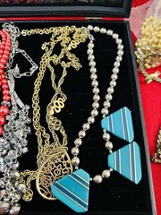 Vintage Lot Of 5 Costume Jewelry Necklaces