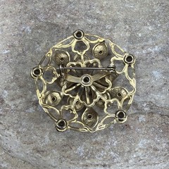 Vintage Emerald Green & Clear AB Rhinestone Layered Flower Brooch Gold tone 1.5″