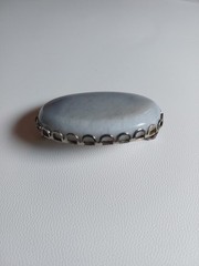 Natural Stone Oval Brooch Silver-tone Pin