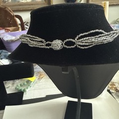 VTG Czech Republic Glass Seed Bead Necklace 16” Silver Button Loop Clasp