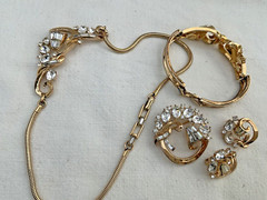 Vintage TRIFARI Necklace Bracelet Earrings And Brooch Set In Original Box