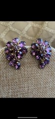 VTG. Hollycraft Gold-Tone Leaf Shaped Purple Rhinestone Crystal Clip-On Earrings
