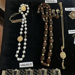 80 Vintage lot jewelry unbranded wearable Trifari Monet Coro Avon Italy Marvella