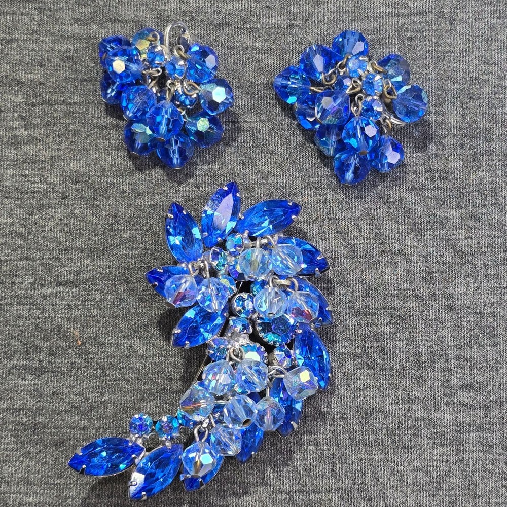 Juliana D&E Blue Crystal Clip-On Earrings & Brooch Set Rhinestone Bead Accents
