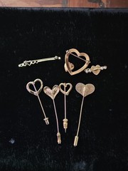 Lot of 7 Vtg/Mod Goldtone Heart Pins Stick Cloisonne Flower Heart Locket Bar Pin