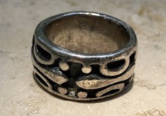 ⚜️ VINTAGE 70s GOTHIC 925 STERLING SILVER Wide Band ARTISAN Ring ESTATE FIND ⚜️