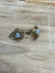 1950’s Mid Century Modern Gold Circle Target Rings Unk Stone Screw Earrings B6