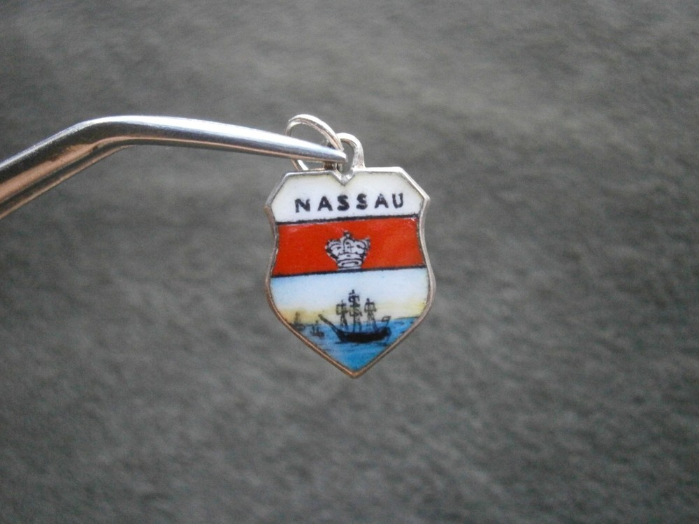 Nassau Bahamas Vintage 925 Sterling Silver Enamel Travel Shield Charm 1.3g