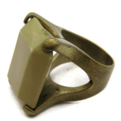 Vintage Statement Ring Sz 6.5 Olive Green Emerald Cut Plastic Stone Brass