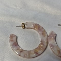 Acrylic Resin C-Shaped Hoop Earrings White and Lavender Polished Tortoise Shell