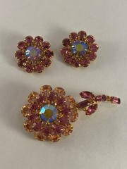 Vintage JUDY LEE Pink Rhinestone Flower BROOCH & EARRINGS Gold Tone Signed #889