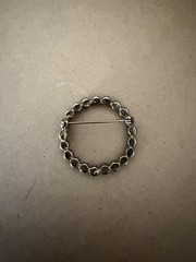 Vintage Circle Rhinestone Brooch Pin Unbranded Statement Jewelry 1.25″