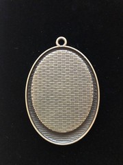 VTG. STYLE CAMEO PENDANT CARVED WHITE LEFT FACING ON PINK 1.5″