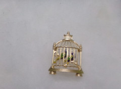 VINTAGE GOLDTONE BIRD CAGE BROOCH WITH 2 ENAMEL BIRDS