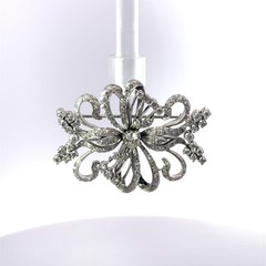 18k White Gold Natural Diamond Vintage Brooch Pin