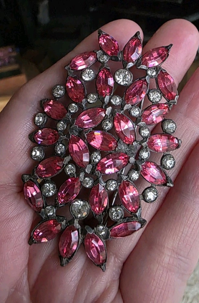 Deco Pink Glass Pot Metal Glamour Brooch