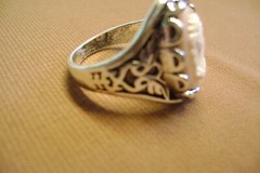 NIB- VINTAGE STYLE PINK RESIN VICTORIAN LADY SIZE 8.5 SILVER TONE RING