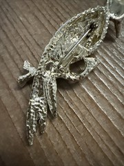 Vintage Sparkling AB Aurora Borealis Rhinestones Bird Brooch/Pin Goldtoned