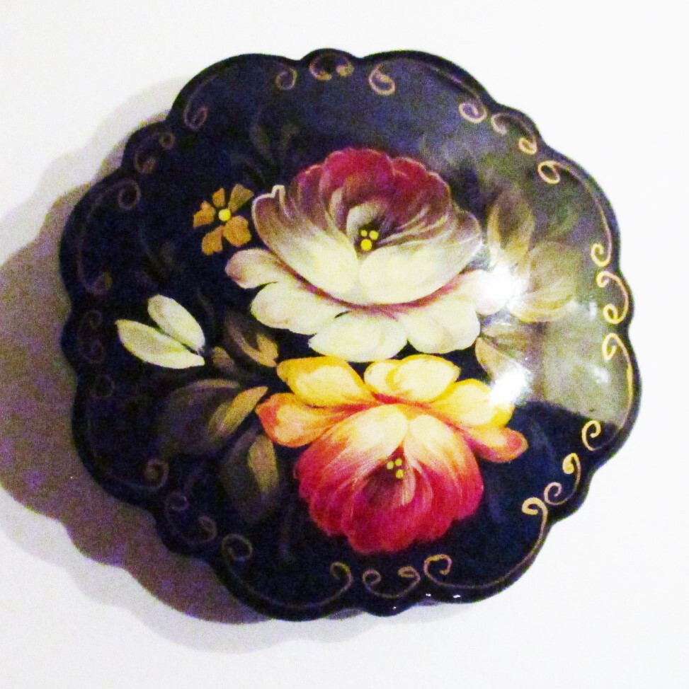 Russia Hand Painted Black Lacquer Scalloped Floral Pin Brooch Signed Vintage 2″