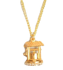 Vintage Good Luck Necklace WISHING WELL Pendant Gold Tone kitsch grannycore