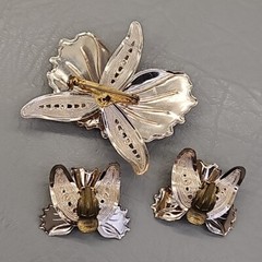 Vintage Flower Brooch Earrings Set Orchid Sugared Clip On Cream Gold Tone