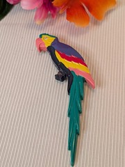 Colorful Parrot Brooch Pin With Vibrant Multicolor Design & Secure Clasp Back
