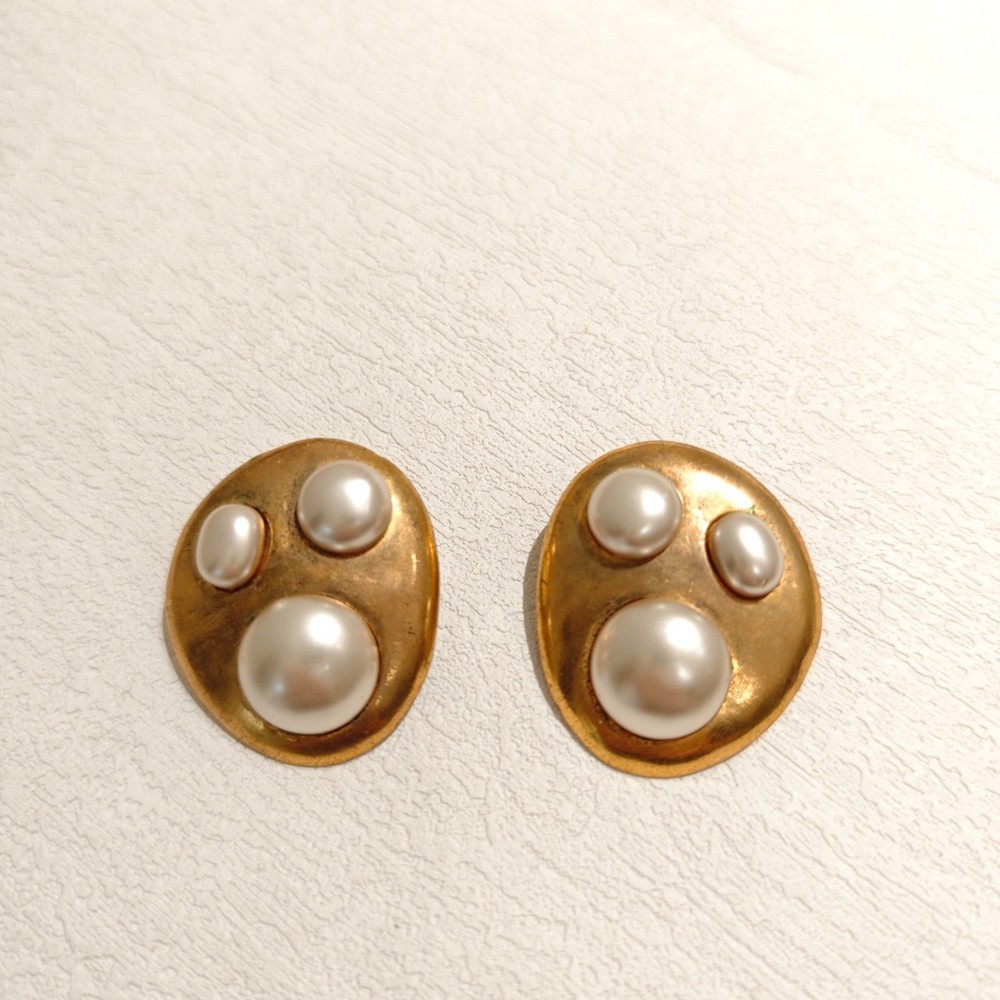 Vintage Chanel Plain Gold Irregular Shaped Faux Pearl Clip-on Earrings