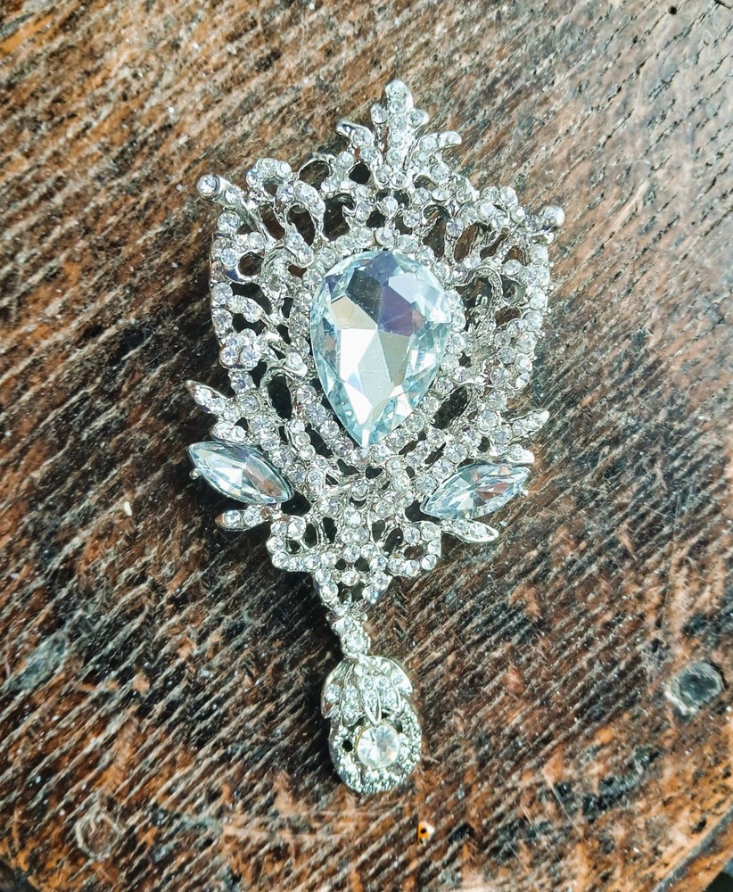 Pin Pendant Brooch GLITZY CRYSTALS Dangling Drop HUGE IMPRESSIVE GLAMOUROUS WOW!