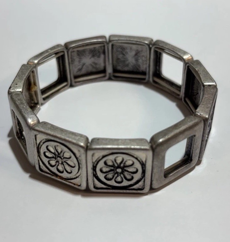 Women’s Silver‑Tone Stretch Panel Bracelet Floral Engraved Boho Vintage Style