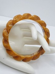 Butterscotch Bakelite Bangle Bracelet Vintage Carved Marbled Chunky Tested 7.5″